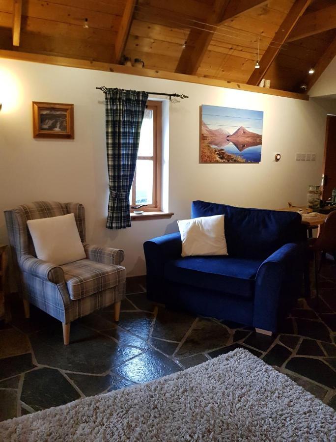 Tigh Lachie, Mary'S Thatched Cottages, Elgol, Isle Of Skye Extérieur photo