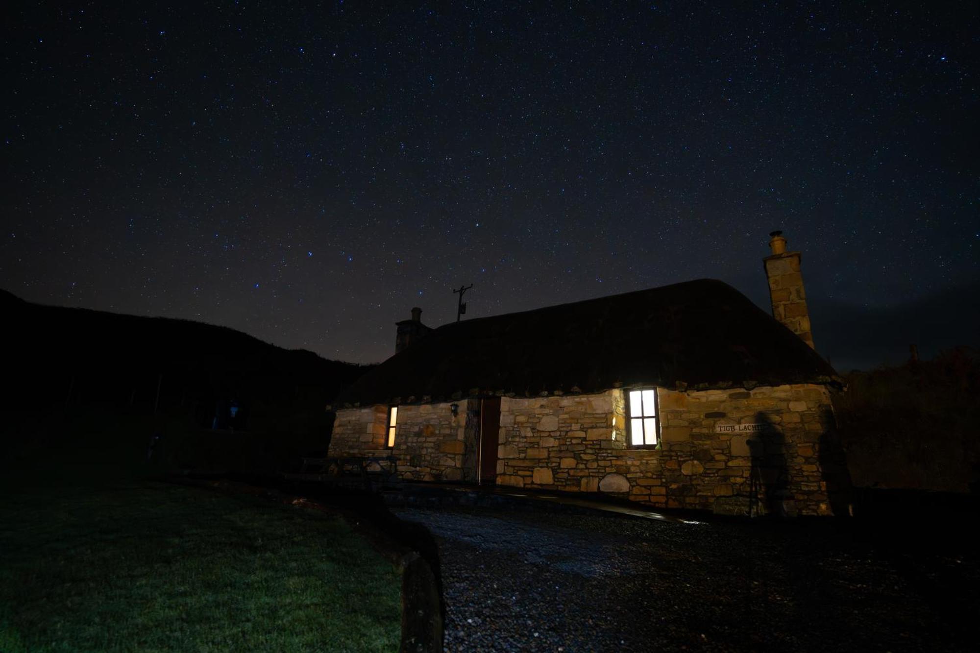 Tigh Lachie, Mary'S Thatched Cottages, Elgol, Isle Of Skye Extérieur photo