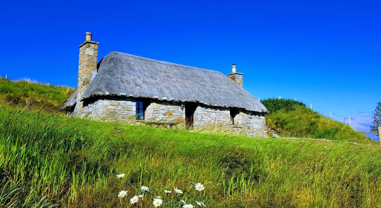 Tigh Lachie, Mary'S Thatched Cottages, Elgol, Isle Of Skye Extérieur photo